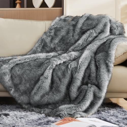 Touchat Luxury 1000GSM Faux Fur Throw Blanket, Super Thick Warm Cozy Heavy Blankets for Couch Bed Sofa, Plush Fuzzy Elegant Winter Reversible Mink Blanket for Living Room Bedroom 60‘’x80‘’, GreyBlack