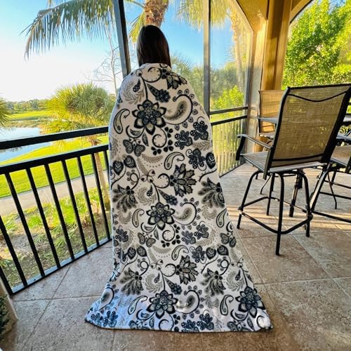 Soft Fleece Throw Blanket, Bohemian Boho White Navy Floral Paisley, 50x70