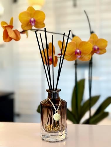 VANGIE Luxury Reed Diffuser for Home | Spiced Amberwood Warm & Woody Scent | Elegant Glass Bottle with Gold Flakes | Long-Lasting, Vegan | Bedroom, Living Room & Office