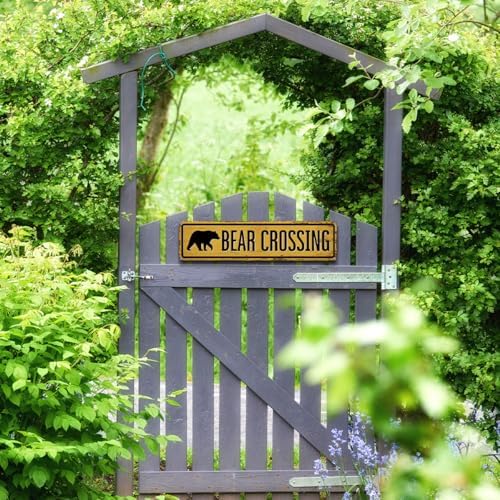 Rustic Farmhouse Metal Tin Sign, Bear Crossing Sign, Vintage Animal Road Signs for Porch, Yard, and Farmhouse, Animal Crossing Warning Signs, Perfect for Garden and Road, 15.7 x 3.9 inches
