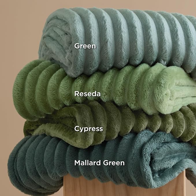 Bedsure Full Size Fleece Blankets - Image 7
